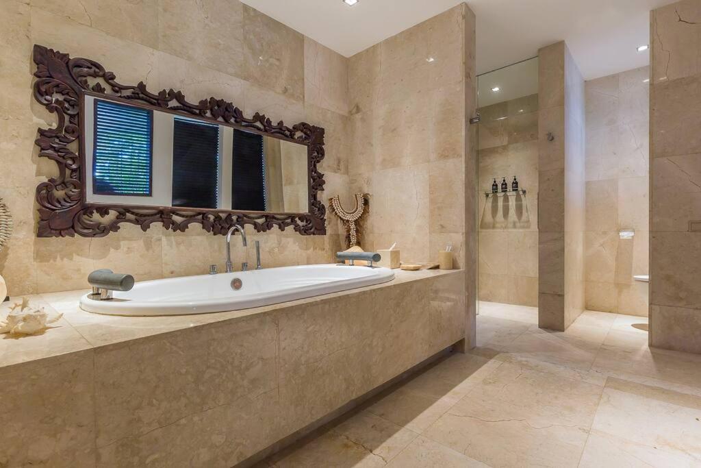 Eshara 1 Our Tropical & Luxury 3br 450m From