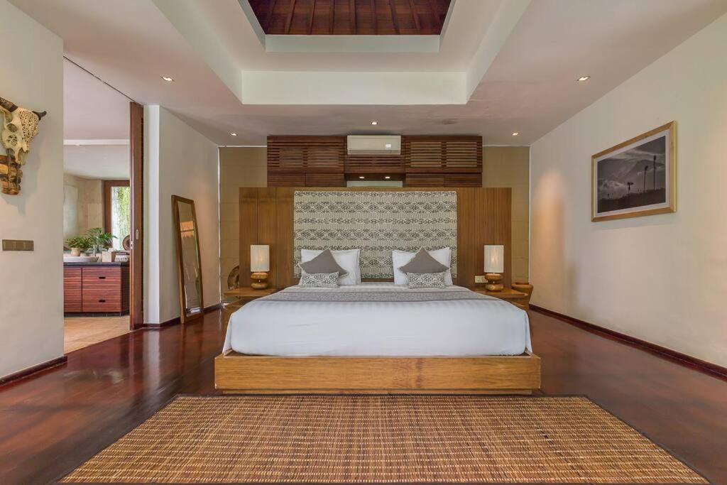 Eshara 1 Our Tropical & Luxury 3br 450m From Villa Seminyak (Bali)