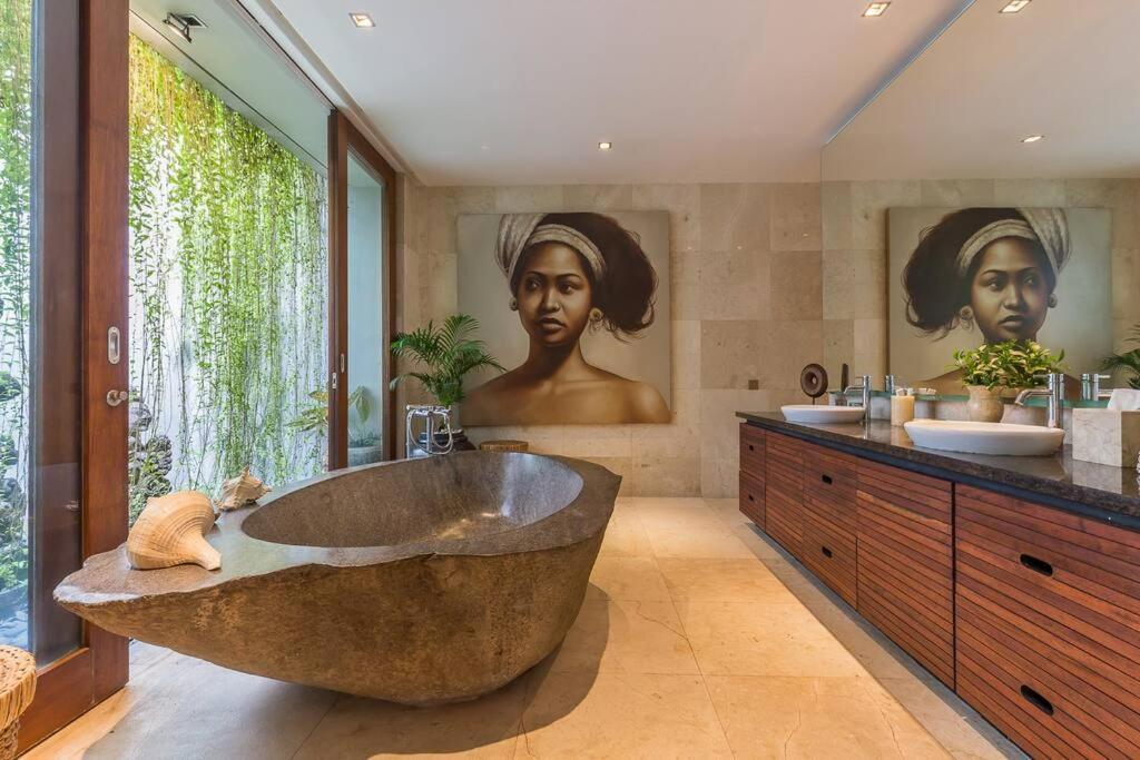 Eshara 1 Our Tropical & Luxury 3br 450m From Villa